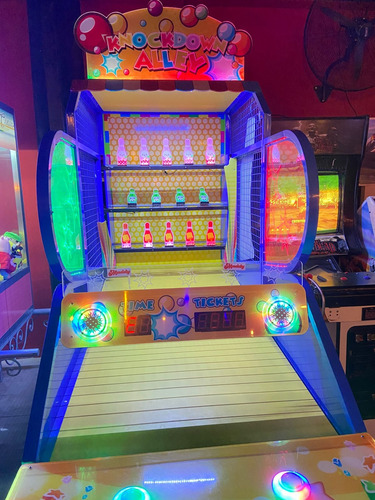 Arcade Redemption Tiro Knockdown Alley (Usado)