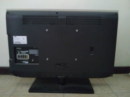 Imagen 2 de 5 de Televisor Samsung 32 Negro