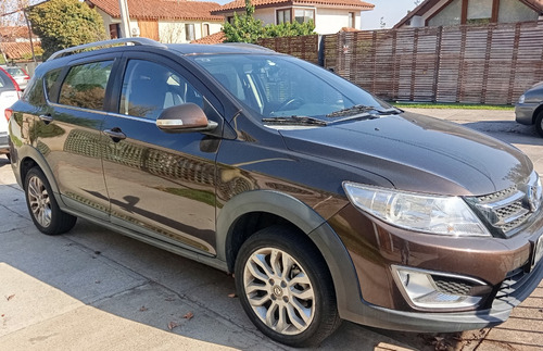 Dongfeng AX3 Elegant Mt 1.6 Lts