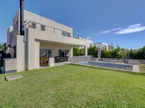Imagen 2 de 4 de Casa En Venta Ubicado En Castaños, Nordelta, Tigre
