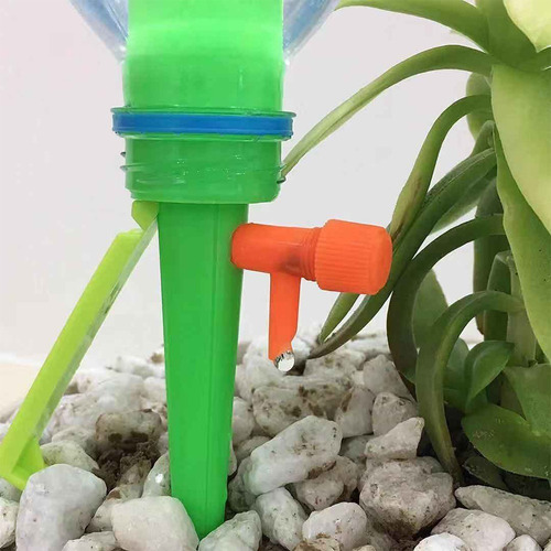 Imagen 4 de 7 de 30 Estacas Para Riego Por Goteo Regulables Colores