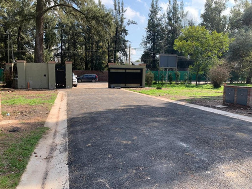 Imagen 2 de 3 de Venta Lote De 600 Mts En Barrio Con Porton