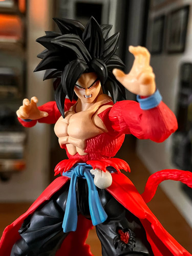 Figura Pelicula Dragon Ball Z Super Heroes Daima Goku Ssj 4 (Reacondicionado)