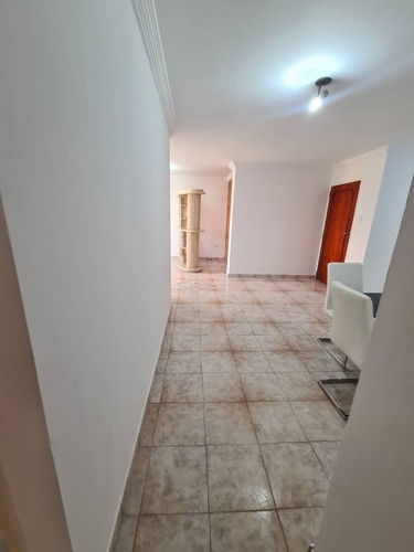 Imagen 18 de 25 de Fernando Guerrero Vende Apartamento En Urb El Bosque Res Vista Real