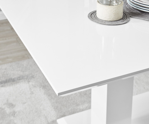 Imagen 4 de 10 de Mesa De Comedor Moderno Lacado En Poliuretano Ref: Vieness