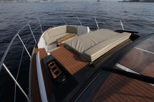 Lancha Ventura V 400 Crossover 2025 Zero Sessa Phantom Nx