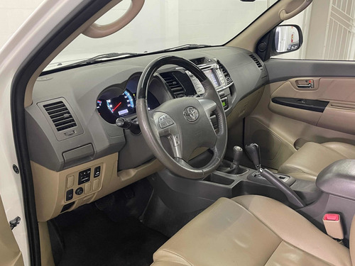 Imagem 12 de 15 de Toyota Sw4 2013 3.0 Srv 5l 4x4 Aut. 5p
