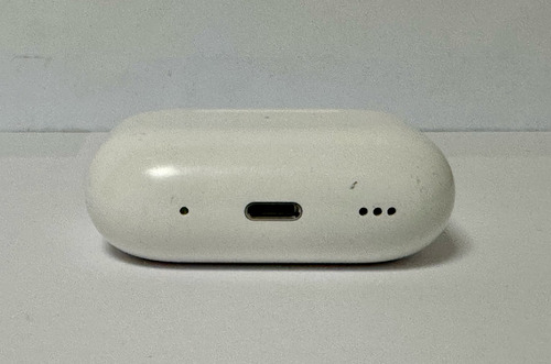 Solo Estuche De Carga Case Original Airpods Pro 2 (a2700) Blanco