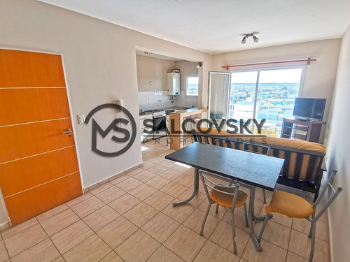 Imagen 3 de 11 de Hermoso Departamento Semipiso De 2 Dormitorios En 5º Piso Con Hermosa Vista A La Ciudad Y El Mar, Puerto Madryn