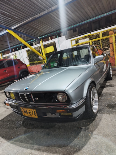 BMW Serie 3 2.3 323i E30