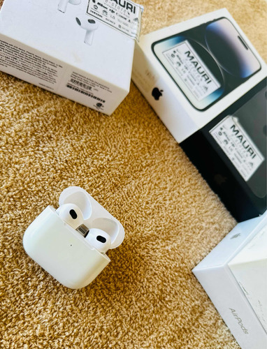 Apple AirPods 3a Gen C/estuche De Carga Magsafe