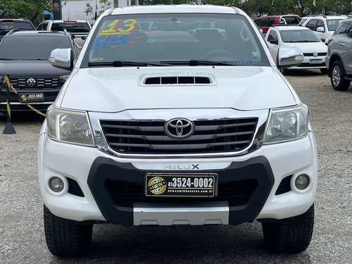 Toyota Hilux CD SRV D4-D 4x4 3.0 TDI Diesel Aut