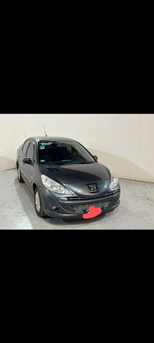 Peugeot 207 1.4 Sedan Xs