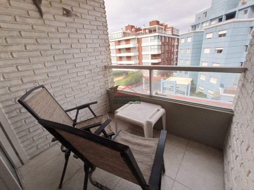 Apartamento 2 Dormitorios 2 Baños * Península- Ref: 5286