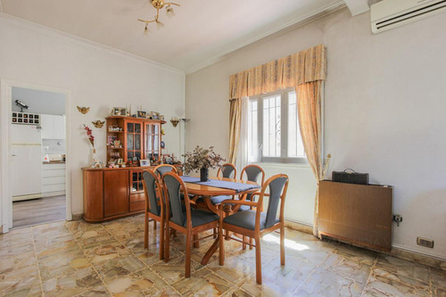 Casa 5 Ambientes En Venta En Haedo Sur