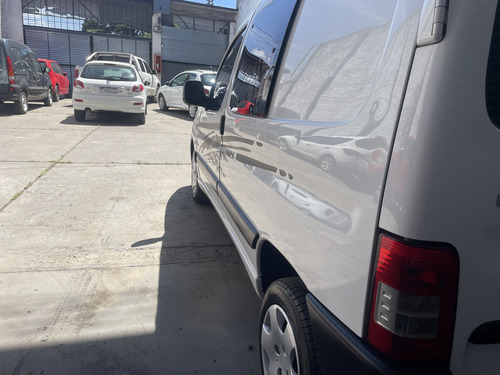 Peugeot Partner 1.6 Hdi Furgon Confort Airbag