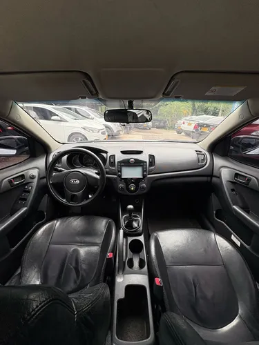 Kia Cerato Forte 2014