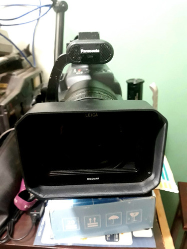 Panasonic Hvx200 + 2cartão P2 16g + 2 Baterias E Carregador