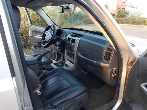 Imagen 10 de 14 de Jeep Cherokee Kk Liberty 4x4 Limited Gas Y A Gasoli