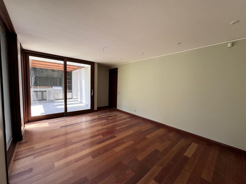 Moderna En Condominio Cercana A Colegios, Centro Comercial
