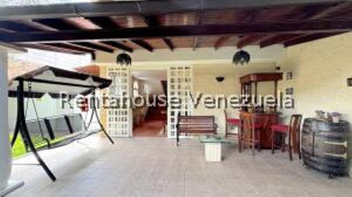 Carla Gonzalez Casa En Venta En Macaracuay Mls #25-8090