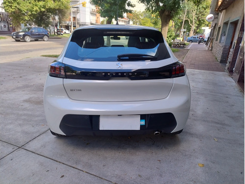 Peugeot 208 1.6 Feline Tiptronic