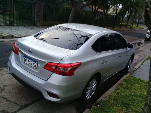 Imagen 4 de 11 de Nissan Sentra 1.8 Advance