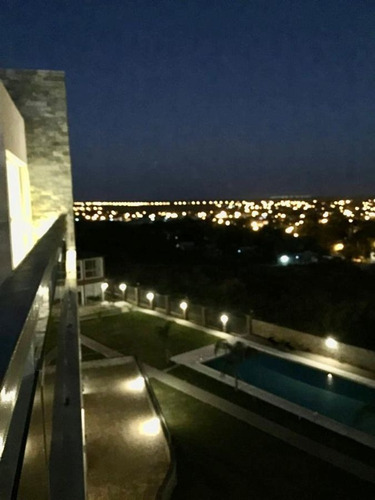 Imagen 22 de 26 de Venta - Departamento Edificio Palmetto