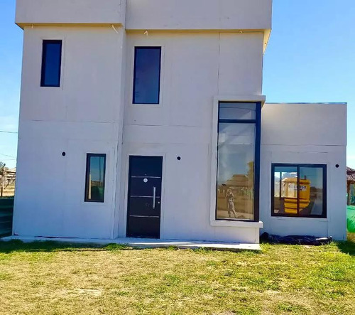 Casa En Venta - 3 Dormitorios - 300mts2 - Fincas Don Eugenio Ii, General Rodriguez