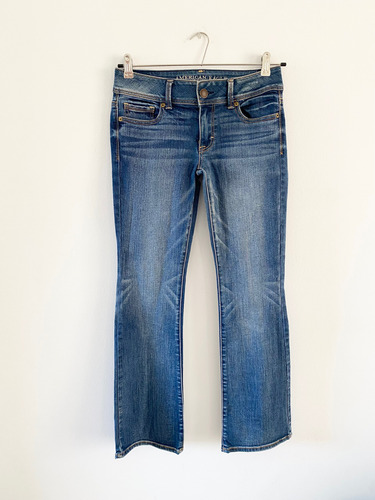 Jeans Azul Tiro Medio Elastizado Recto Mujer American Eagle (Usado)