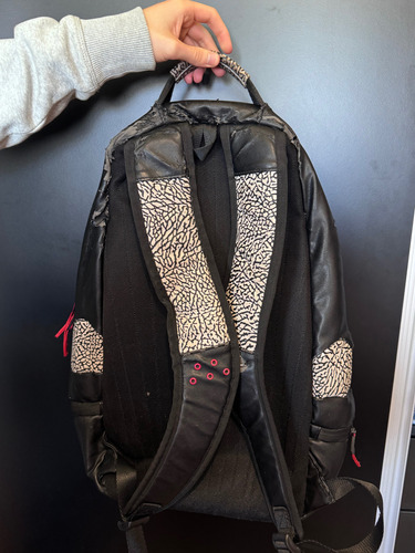 Mochila Air Jordan Retro 3 Negro (Usado)