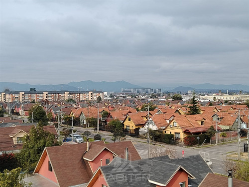 Departamento En Venta De 2 Dorm. En Curicó