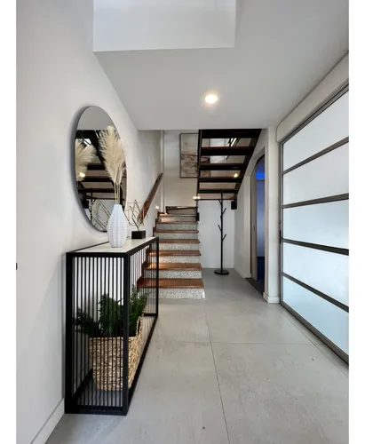 150m2 Casa En El Poblado