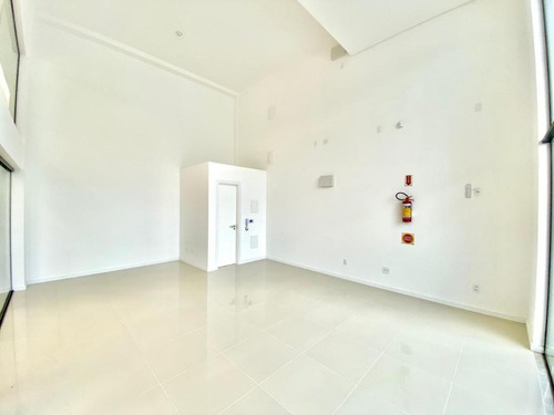 Imagem 13 de 16 de Loja Comercial De 35m² Em Capoeiras. - Lo0193