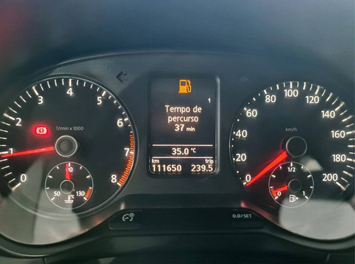 Imagem 9 de 10 de Volkswagen Fox 1.0 Mi Trend 8v Flex 4p Manual