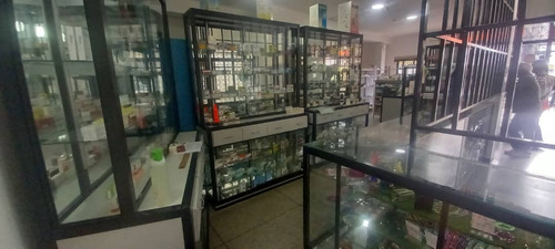 Fondo De Comercio  Farmacia  Ubicada En Av. Bolivar De Naguanagua C-6698mm