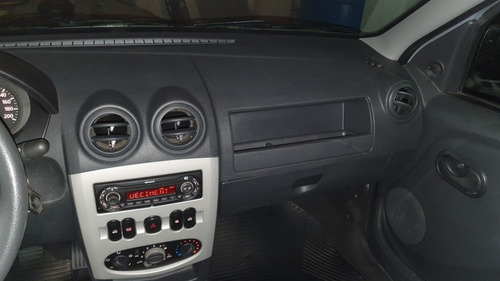Renault Logan Logan Expres 1.6 8v