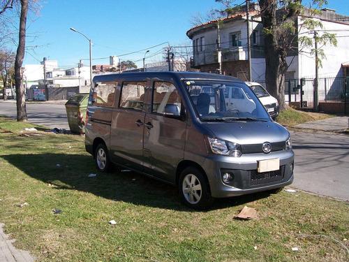 Imagen 1 de 10 de Traslados Viajes Aeropuerto Eventos Fletes Servicio 24horas