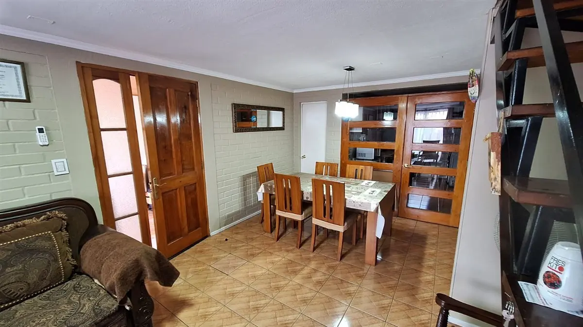 Imagen 3 de 19 de Casa En Venta De 4 Dorm. En Quilicura