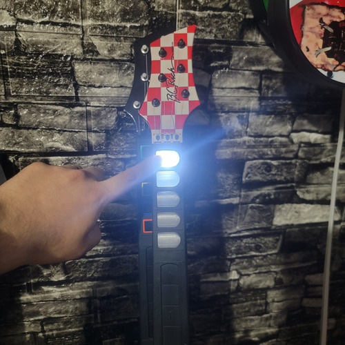 Guitarra Guitar Hero Xbox Ps Pc Mac - Con Leds Y Mech Frets (Usado)
