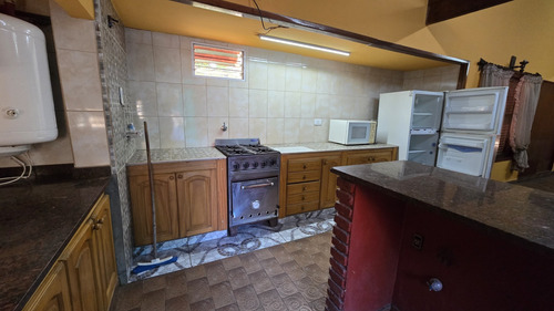 Quinta En Venta 8.150 M² Piscina Y Quincho A 3 Cuadras Rn3