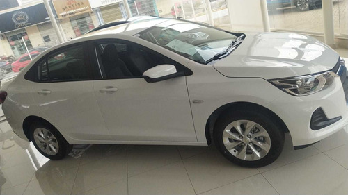 Imagem 3 de 14 de Chevrolet Onix Plus 1.0 Lt Ii (flex)
