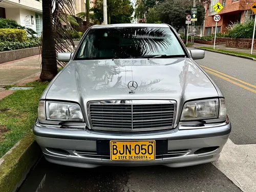 Mercedes-benz Clase C 2.4 Elegance 4 P