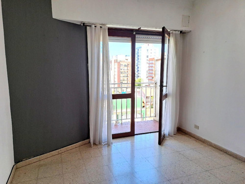 Imagen 10 de 24 de Oportunidad!! Departamento 2 Ambientes Frente A Plaza España Y Las Mejores Playas De La La Perla - Mar Del Plata