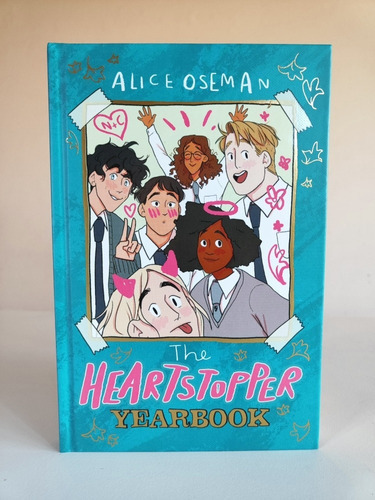 Heartstopper Yearbook, De Alice Oseman. Serie Heartstopper, Vol. Yearbook. Editorial Hachette Children's Group, Tapa Dura En Inglés, 2022