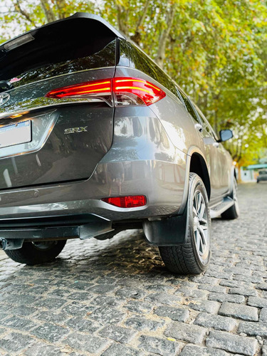 Toyota Sw4 2.8 Srx 177cv 4x4 7as At 2018