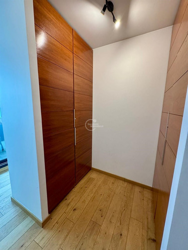 Departamento En Venta De 3 Dorm. En Lo Barnechea