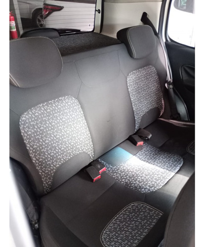 Fiat Uno 1.4 EVO EVOLUTION 8V FLEX 4P MANUAL