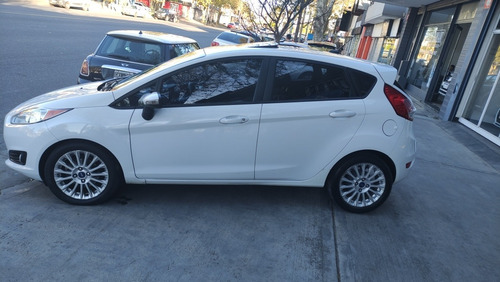 Imagen 7 de 23 de Ford Fiesta Kinetic Design 2013 1.6 Se Plus 120cv
