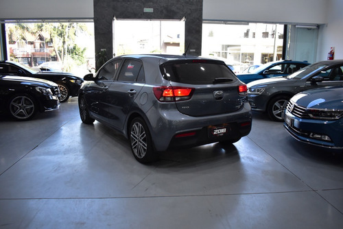 Imagen 4 de 19 de Kia Rio 1.6 Sx 4at 2018 - Car Cash